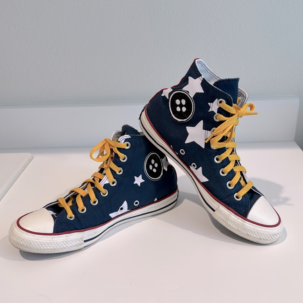 Converse X Laika Coraline Chuck 70 High Top Women’s 9/ Men’s 7